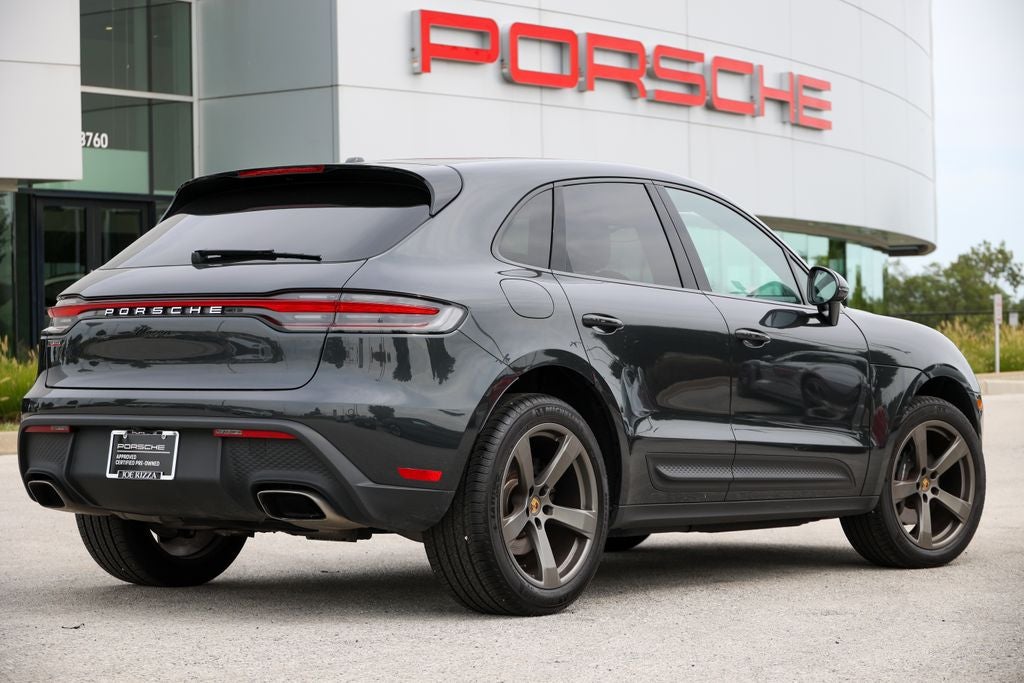 2026 Porsche Macan Base