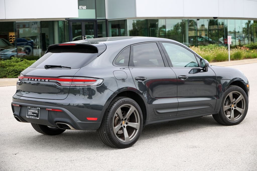 2026 Porsche Macan Base
