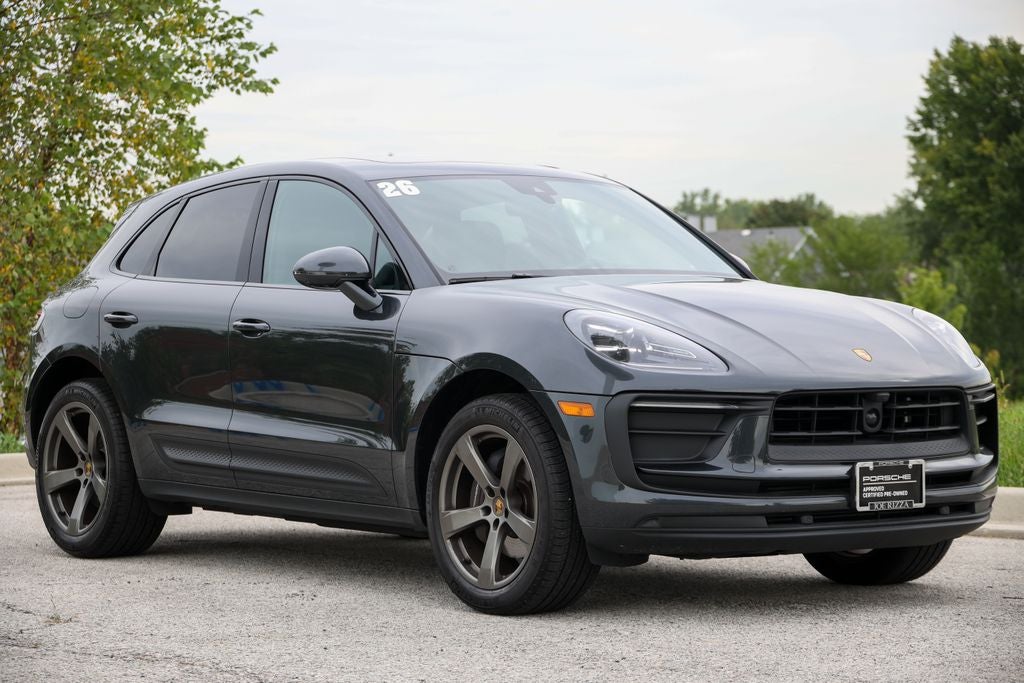 2026 Porsche Macan Base