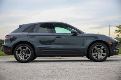 2026 Porsche Macan Base