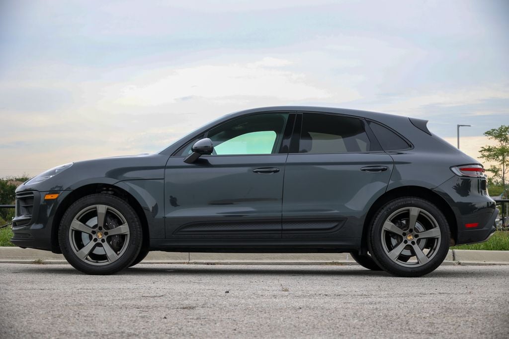 2026 Porsche Macan Base