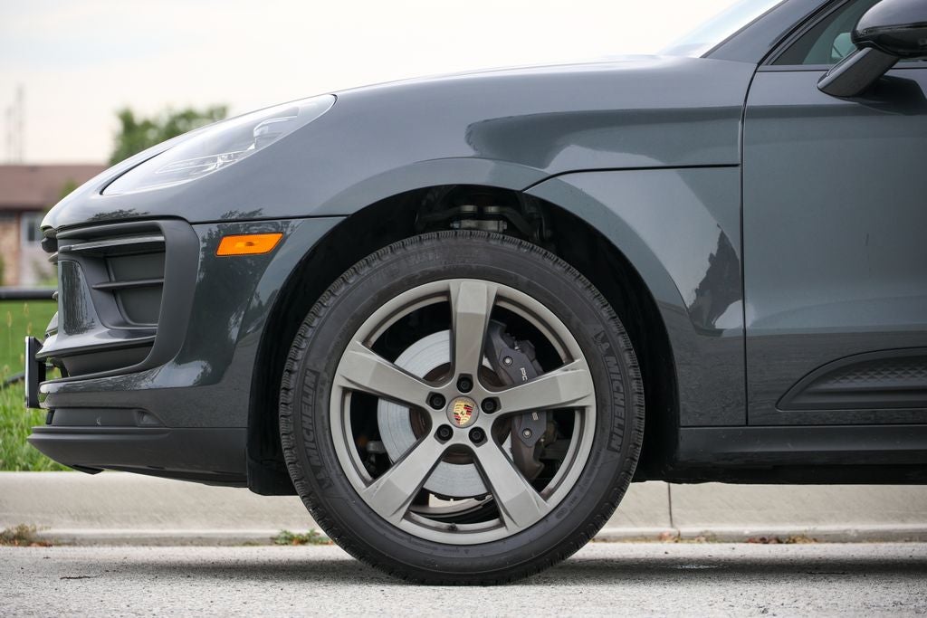 2026 Porsche Macan Base