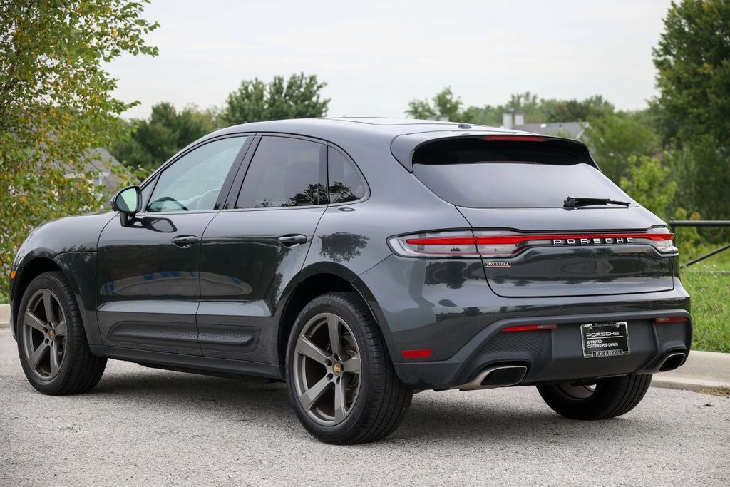 2026 Porsche Macan Base