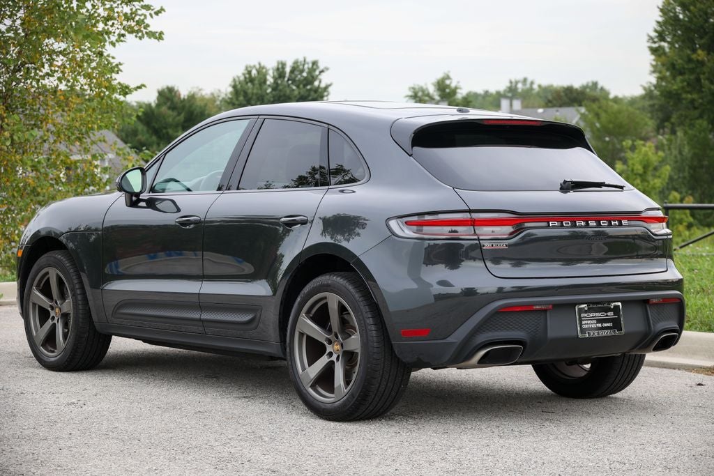 2026 Porsche Macan Base