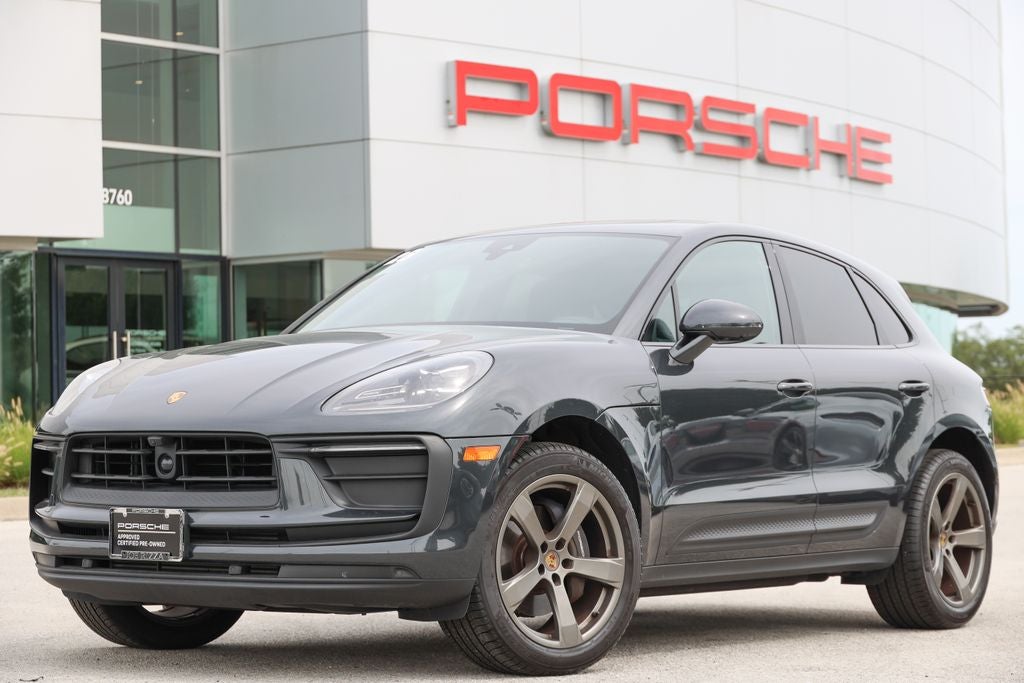2026 Porsche Macan Base