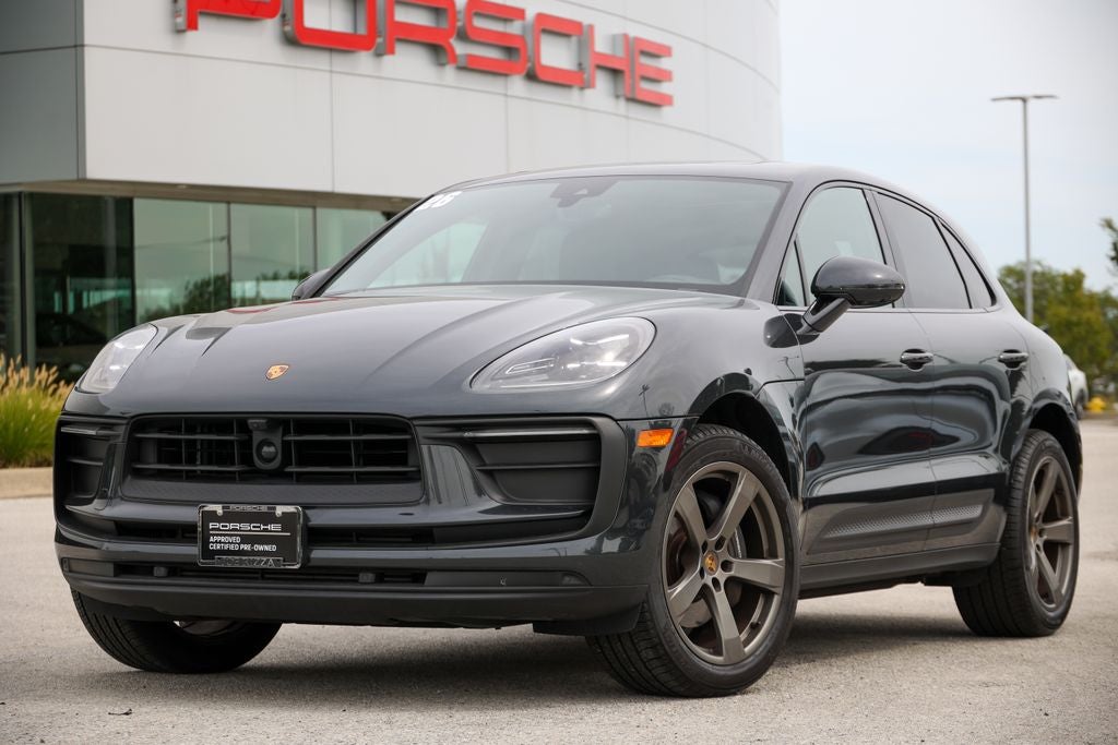 2026 Porsche Macan Base