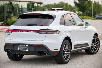 2026 Porsche Macan Base
