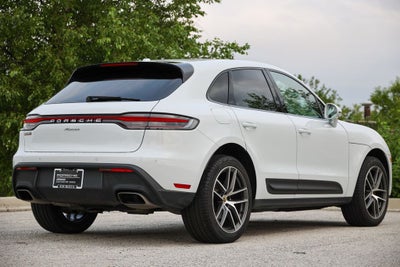 2026 Porsche Macan Base