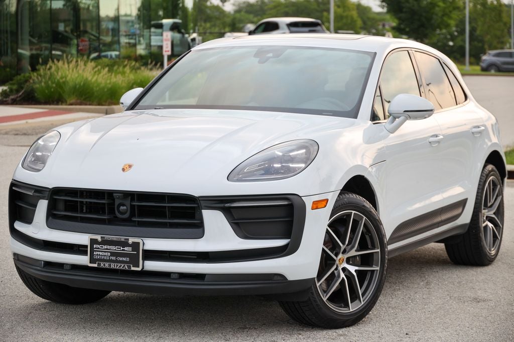 2026 Porsche Macan Base