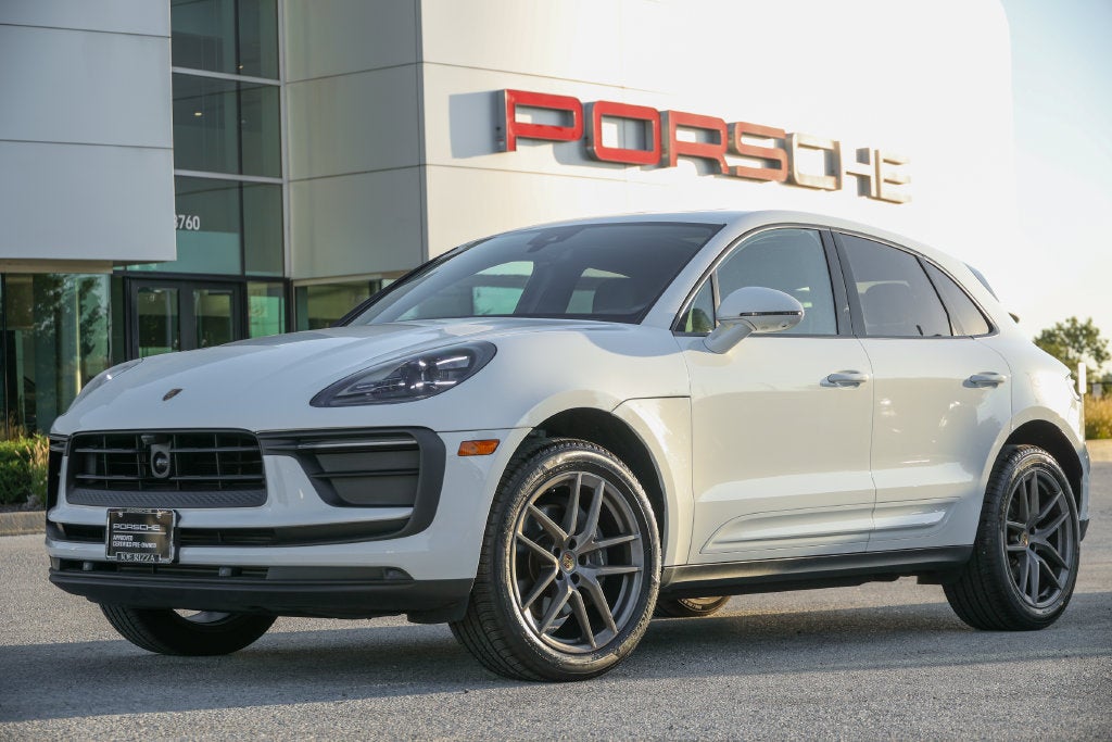 2026 Porsche Macan Base