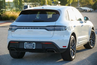 2026 Porsche Macan Base