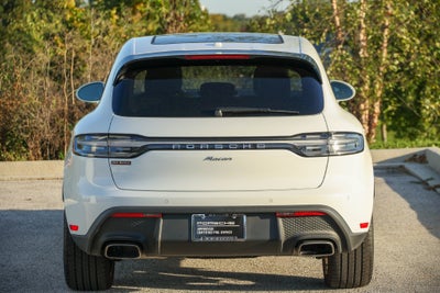 2026 Porsche Macan Base