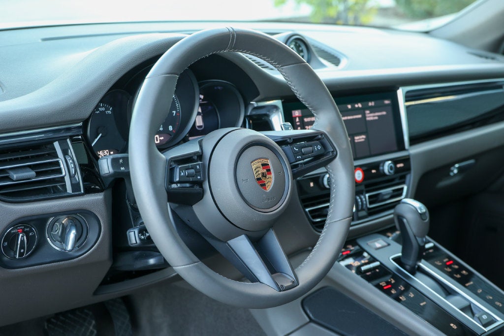 2026 Porsche Macan Base