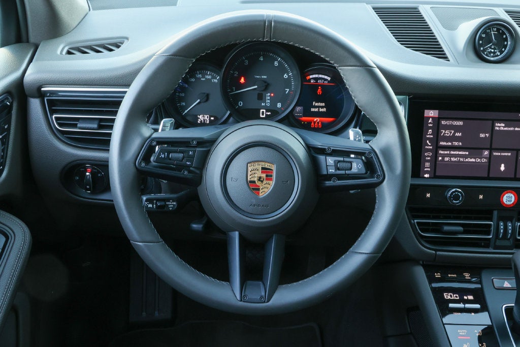 2026 Porsche Macan Base
