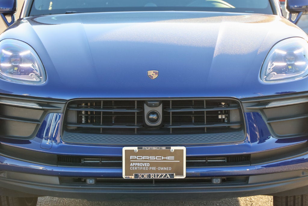 2026 Porsche Macan Base