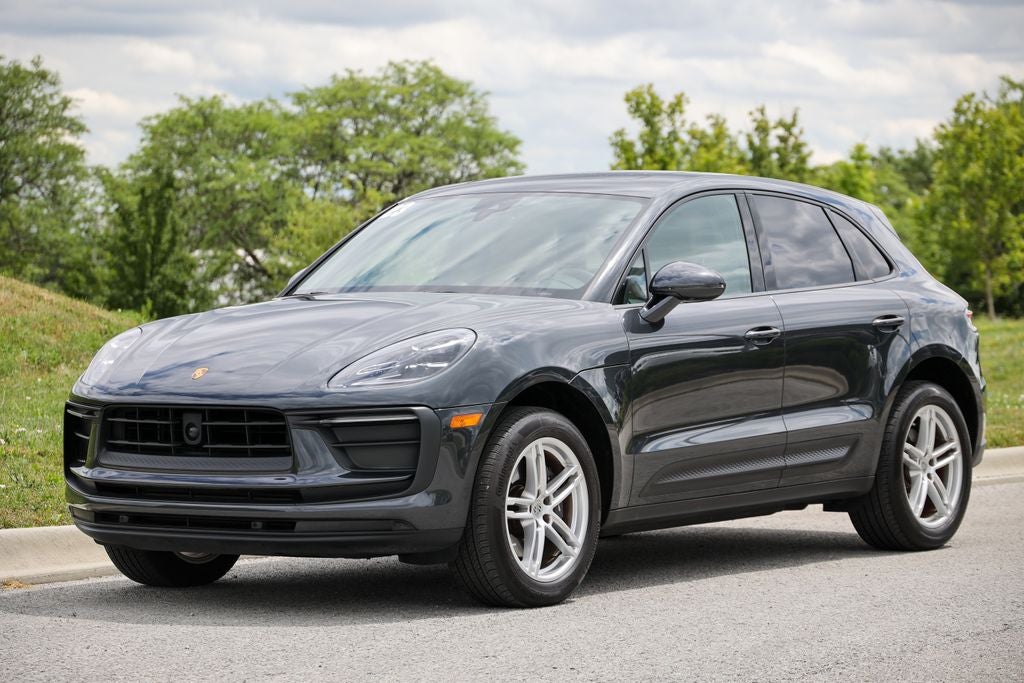 2023 Porsche Macan Base
