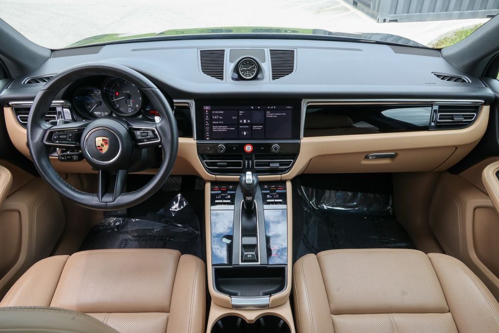 2023 Porsche Macan Base