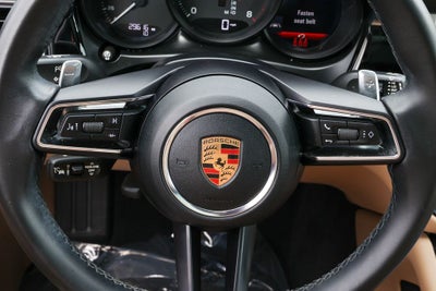 2023 Porsche Macan Base
