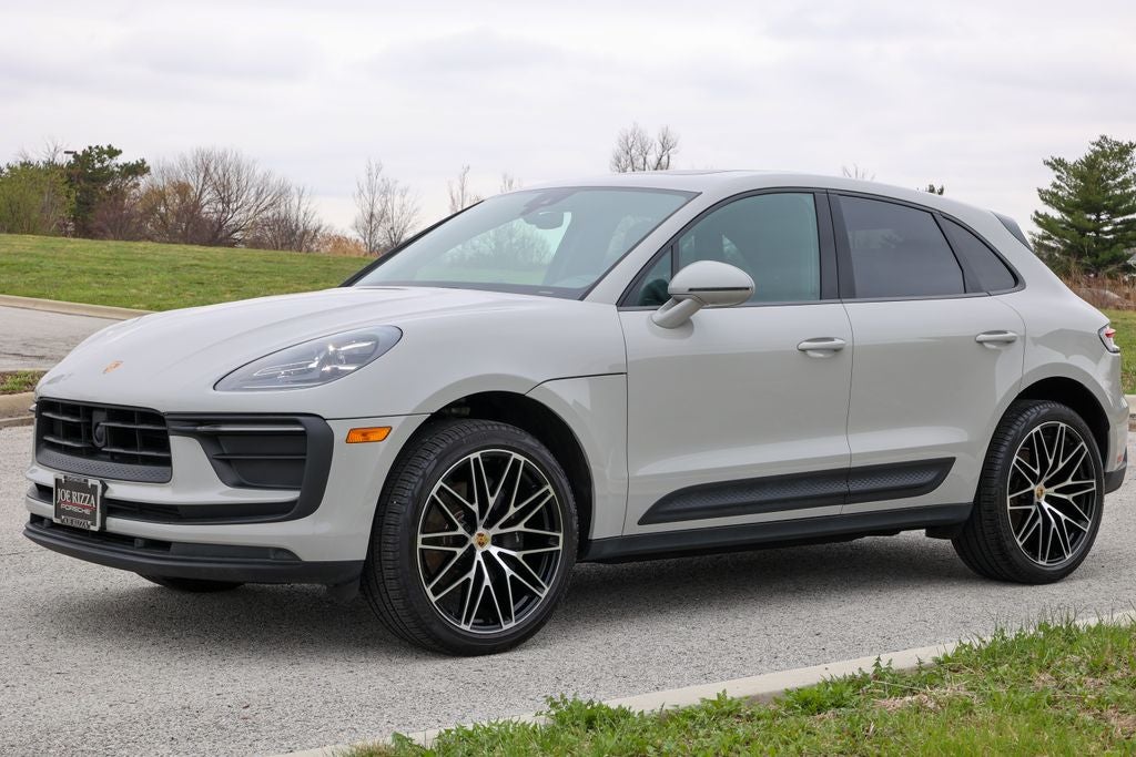 2026 Porsche Macan Base
