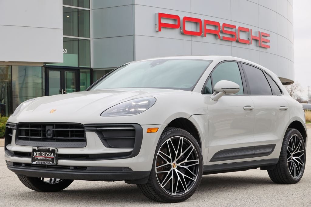 2026 Porsche Macan Base