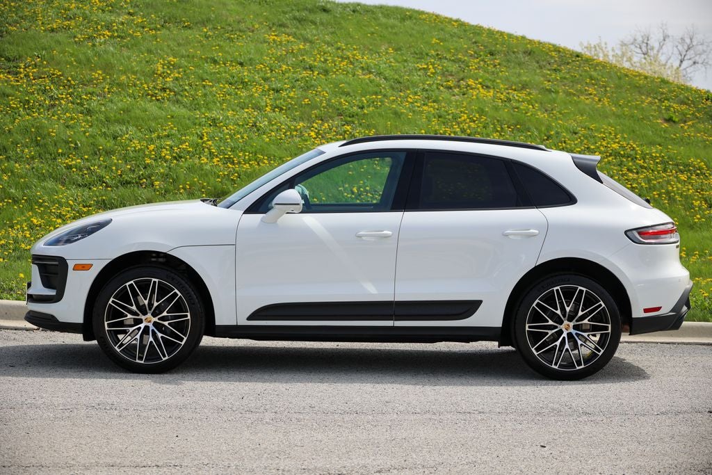 2026 Porsche Macan Base