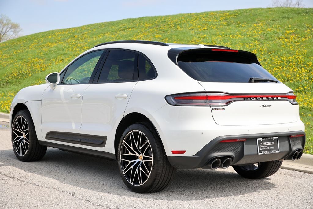 2026 Porsche Macan Base