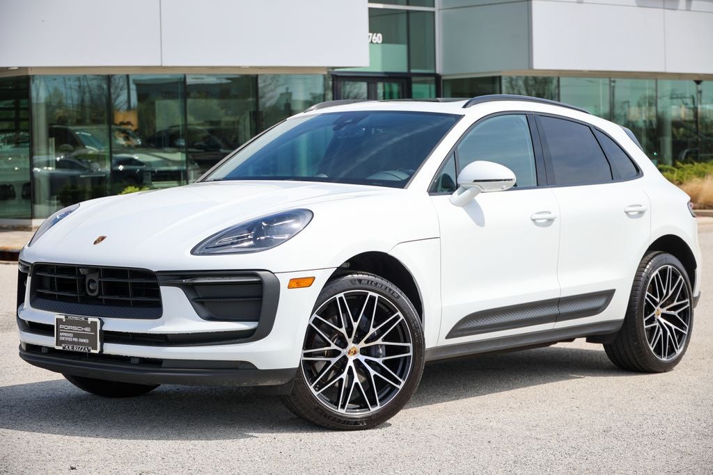 2026 Porsche Macan Base