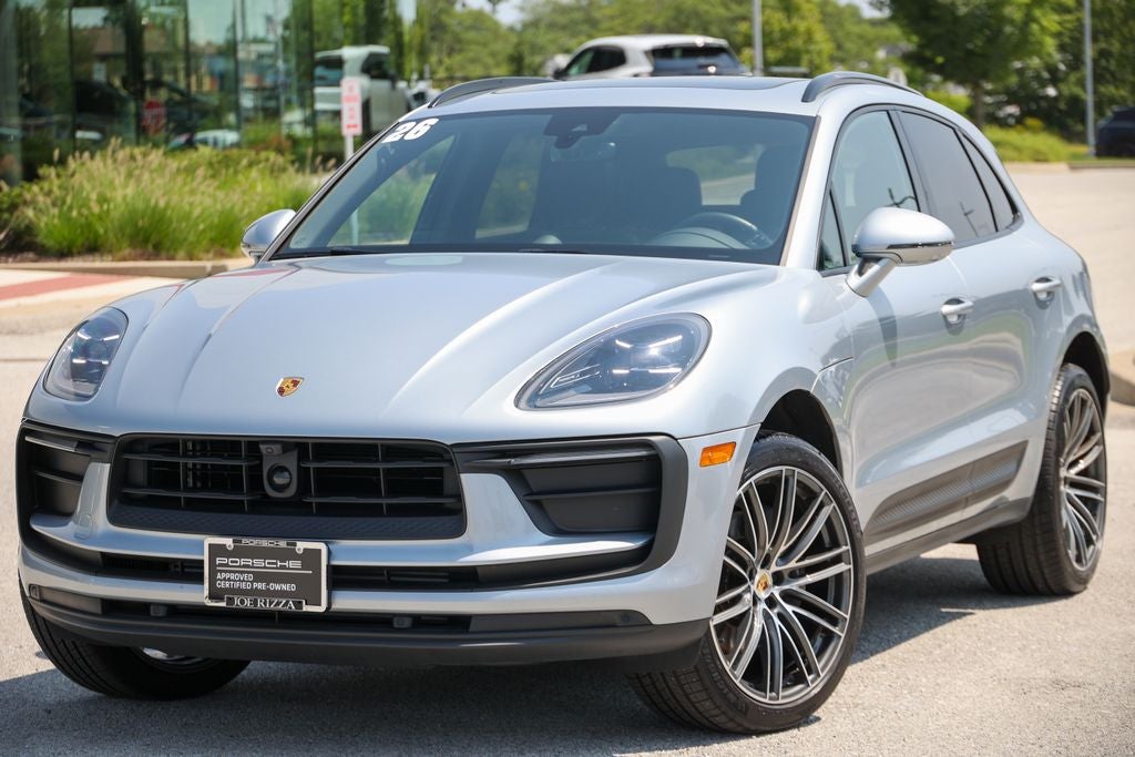 2026 Porsche Macan Base