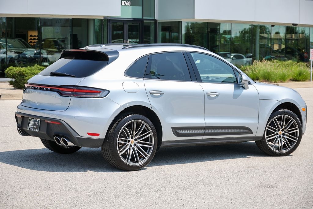 2026 Porsche Macan Base