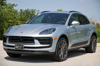 2026 Porsche Macan Base