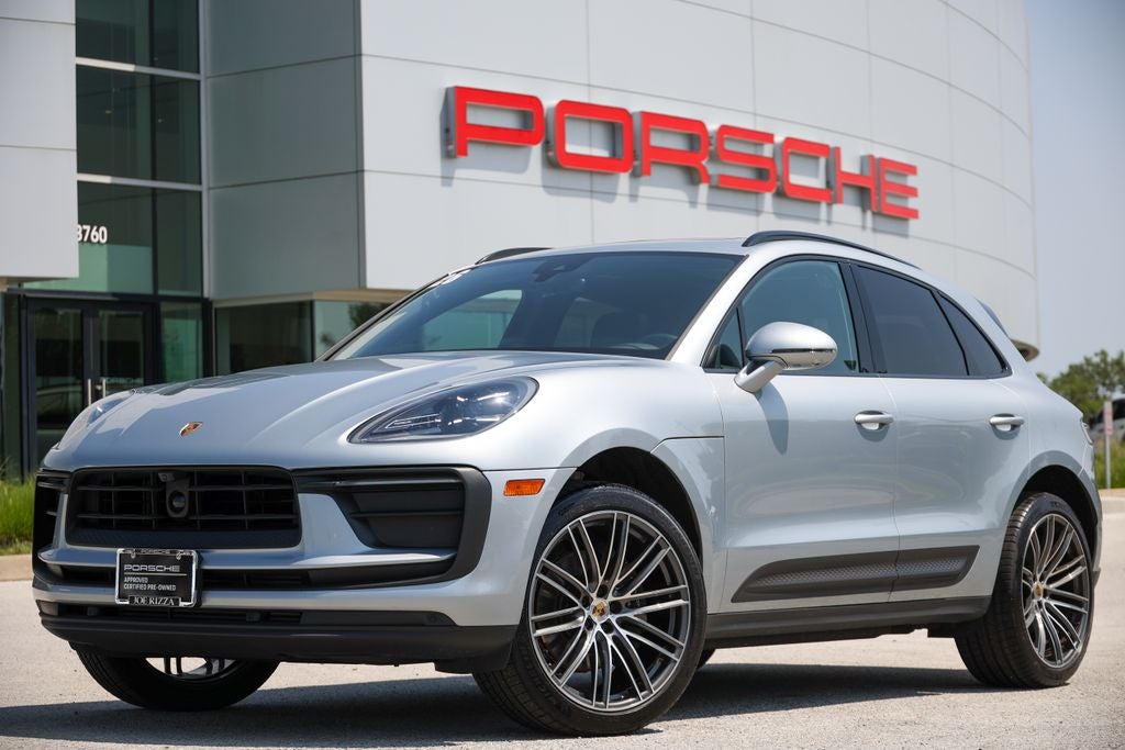 2026 Porsche Macan Base