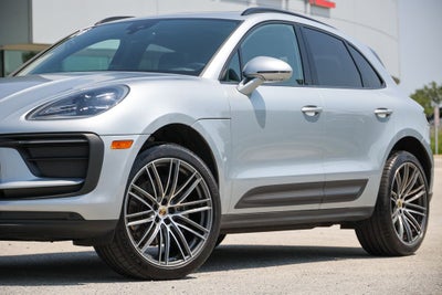 2026 Porsche Macan Base
