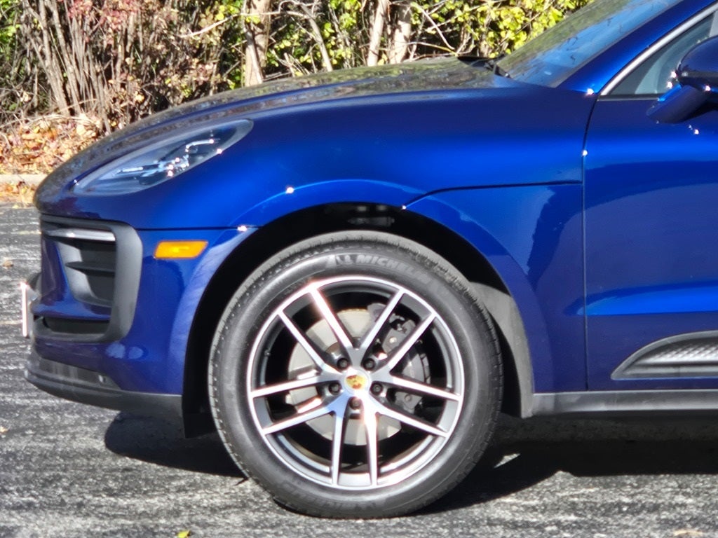 2024 Porsche Macan Base