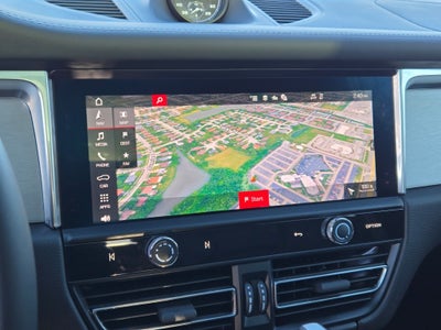 2025 Porsche Macan T