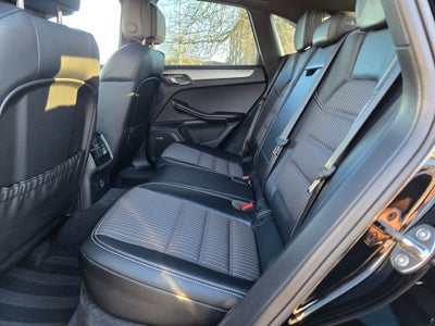 2025 Porsche Macan T