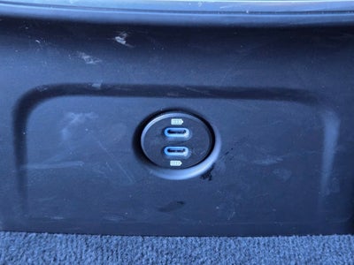 2025 Porsche Macan T