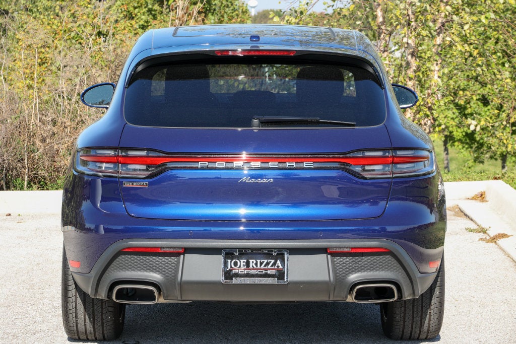 2026 Porsche Macan Base