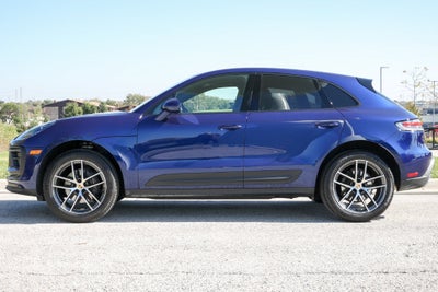 2026 Porsche Macan Base