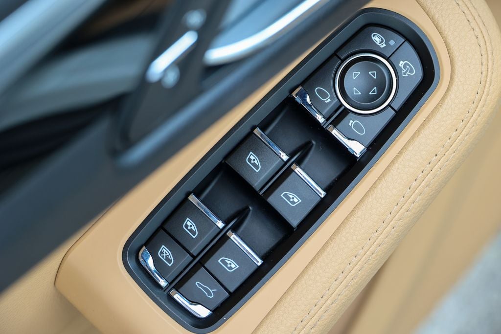 2017 Porsche Macan Base
