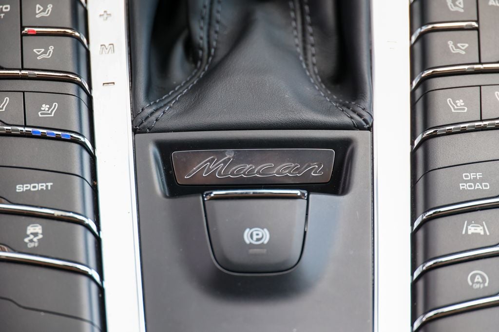 2017 Porsche Macan Base