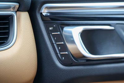 2017 Porsche Macan Base