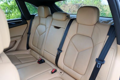2017 Porsche Macan Base