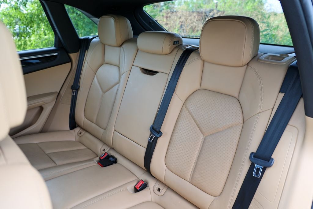 2017 Porsche Macan Base