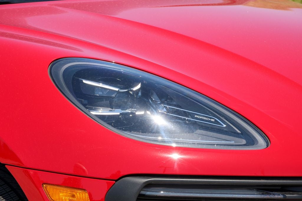 2026 Porsche Macan Base