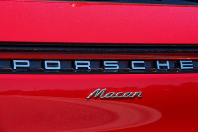 2026 Porsche Macan Base