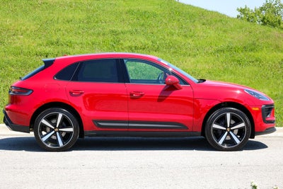 2026 Porsche Macan Base