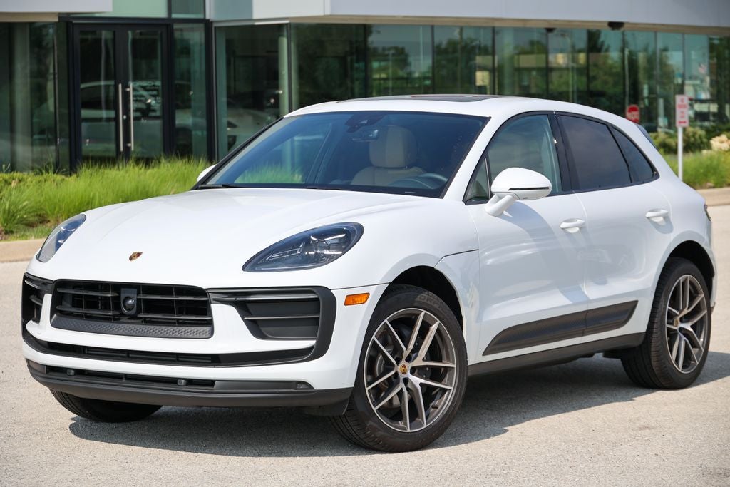 2026 Porsche Macan Base