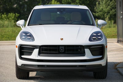 2026 Porsche Macan Base