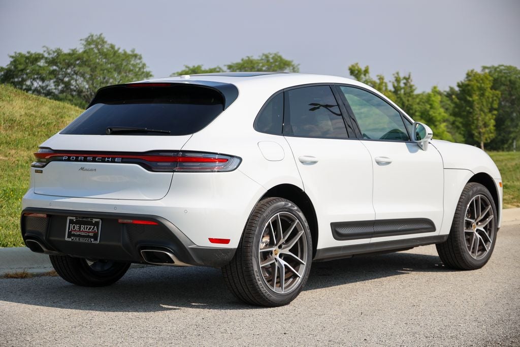 2026 Porsche Macan Base
