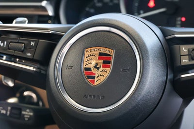 2026 Porsche Macan Base